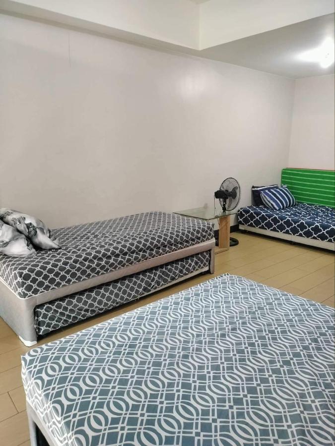 Cubao Manhattanheights Unit 7Ef Tower B, 1Br Manila Exterior photo