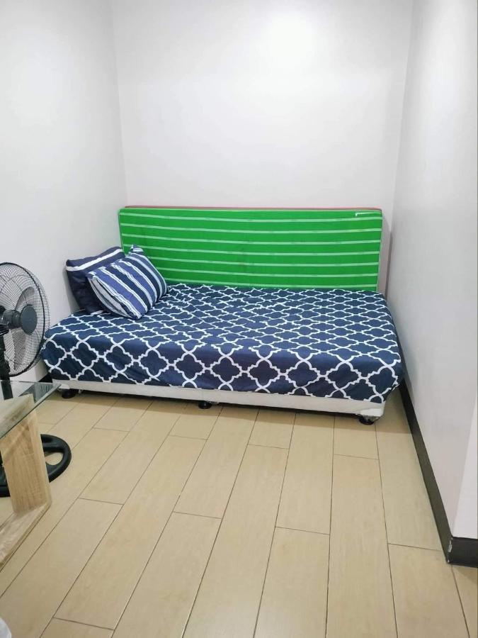 Cubao Manhattanheights Unit 7Ef Tower B, 1Br Manila Exterior photo