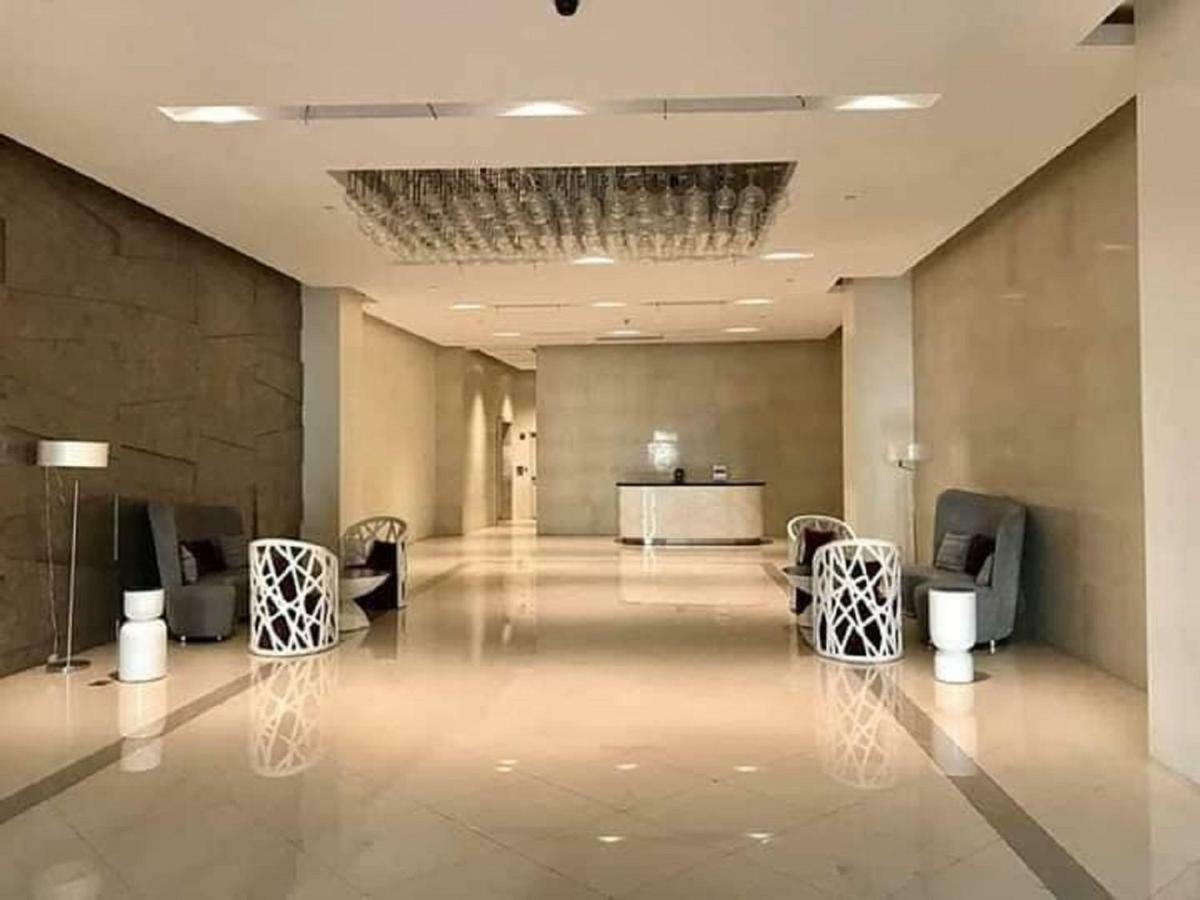 Cubao Manhattanheights Unit 7Ef Tower B, 1Br Manila Exterior photo